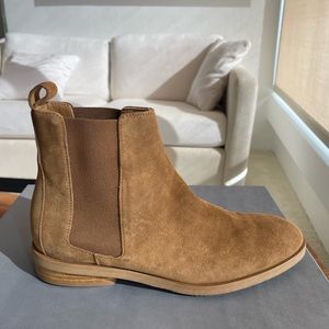 Everlane Suede Chelsea Boots New